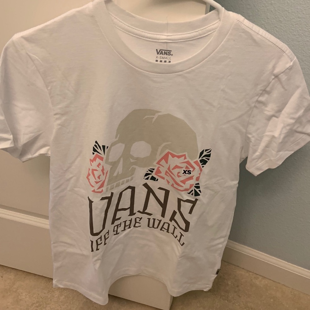 Vans skull and rose shirt